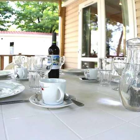 Bungalow Vacances Kamp alanı Biot